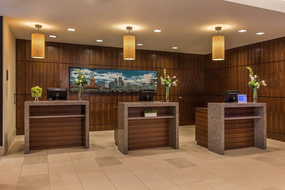 Lobby at Courtyard Marriott City Center, PORTLAND - OR