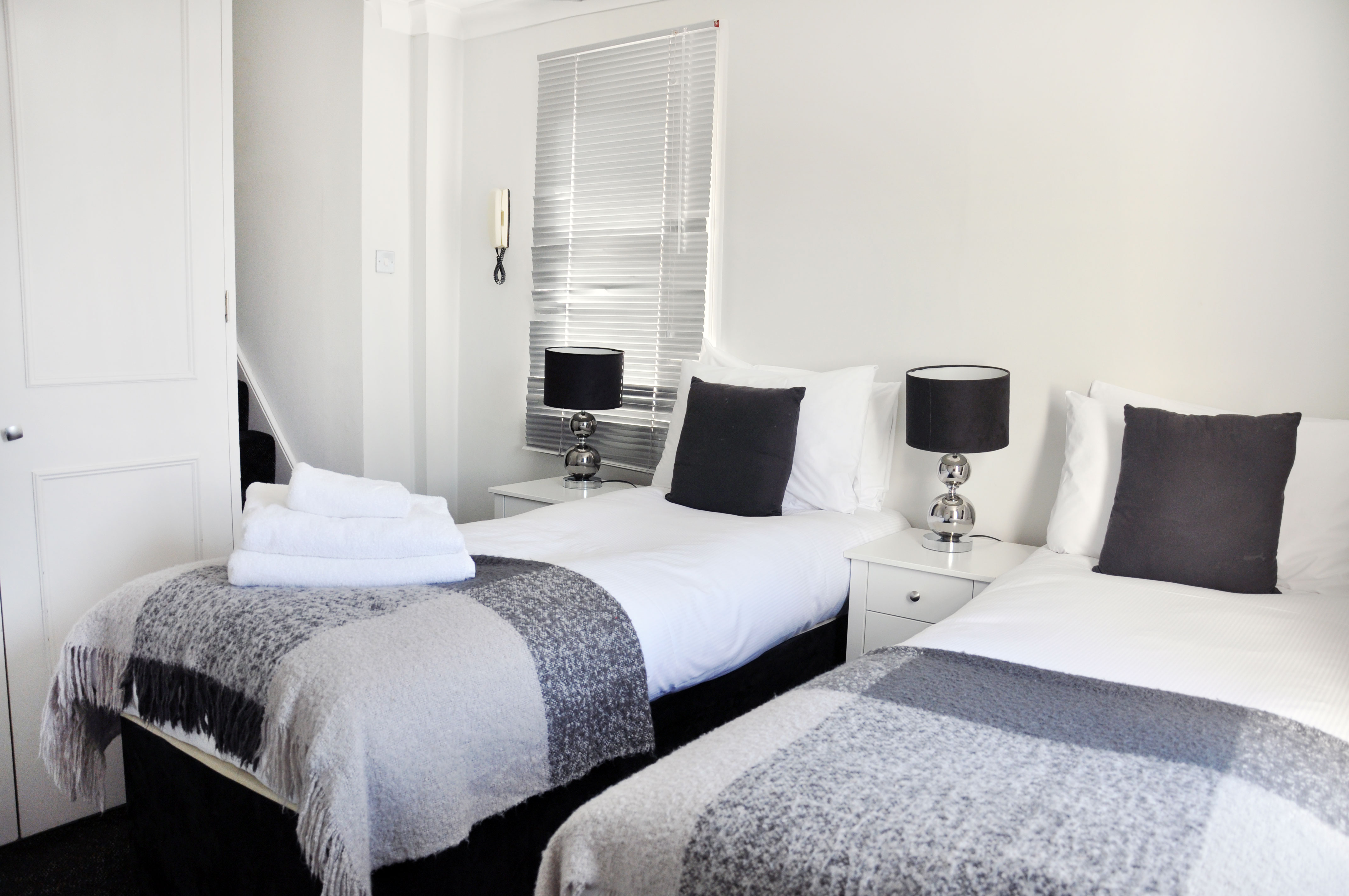 2 Bedrooms