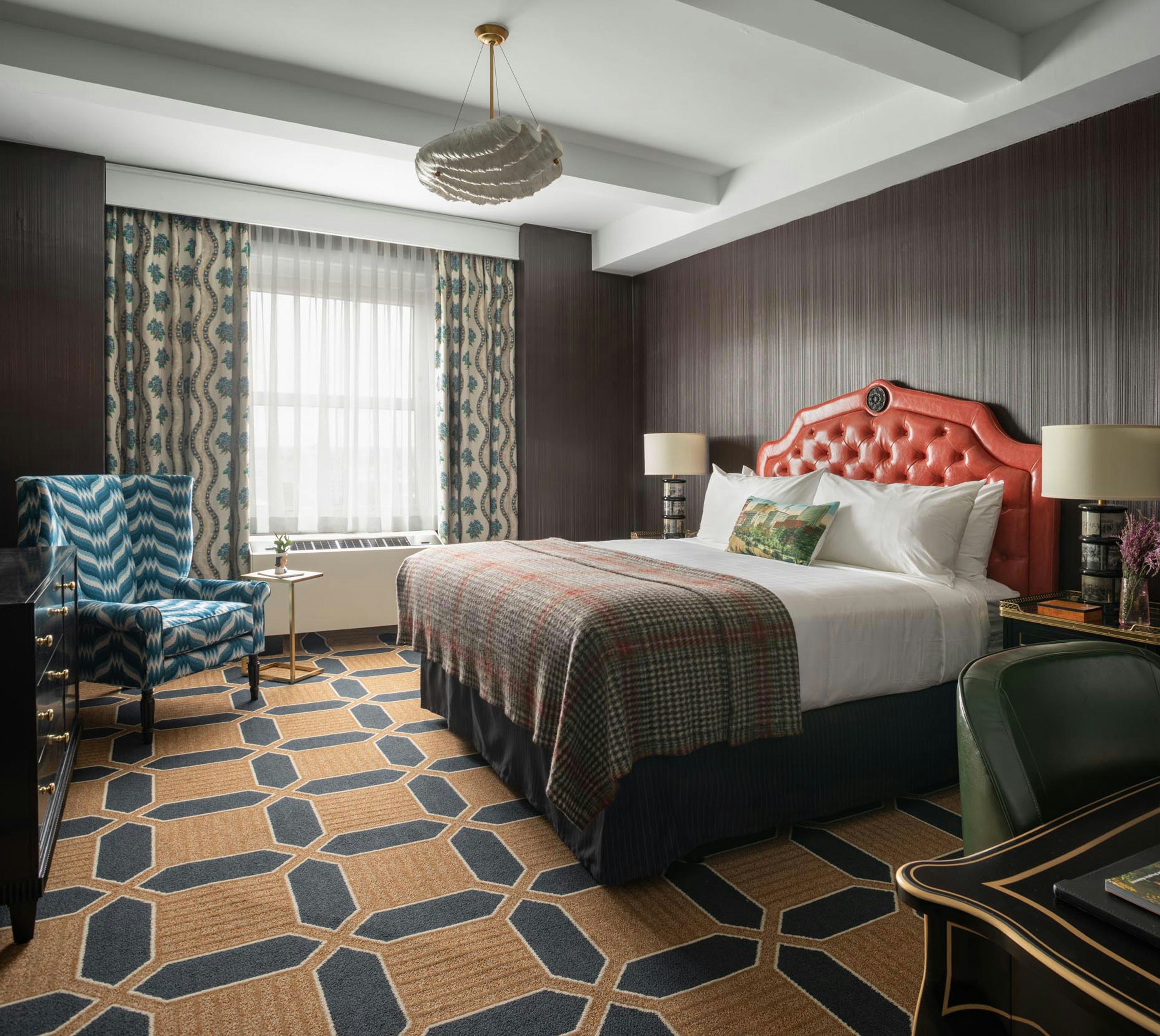 Graduate, King Bed, Accessible