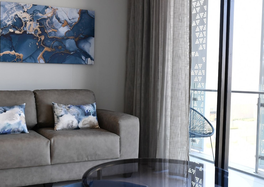 Ellipse Executive Apartment 31/50
