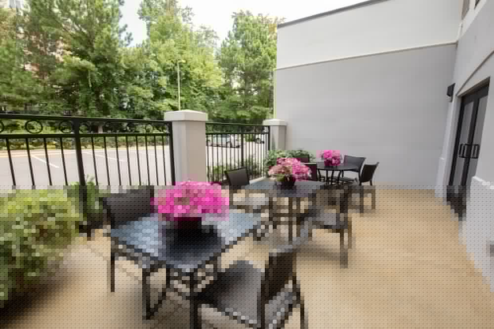 Holiday Inn Hotel And Suites Raleigh Cary I 40 Walnut St 54/68