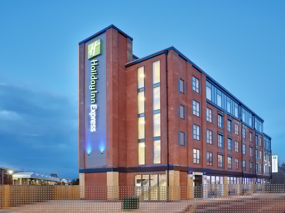 HOLIDAY INN EXPRESS GRIMSBY 2/35