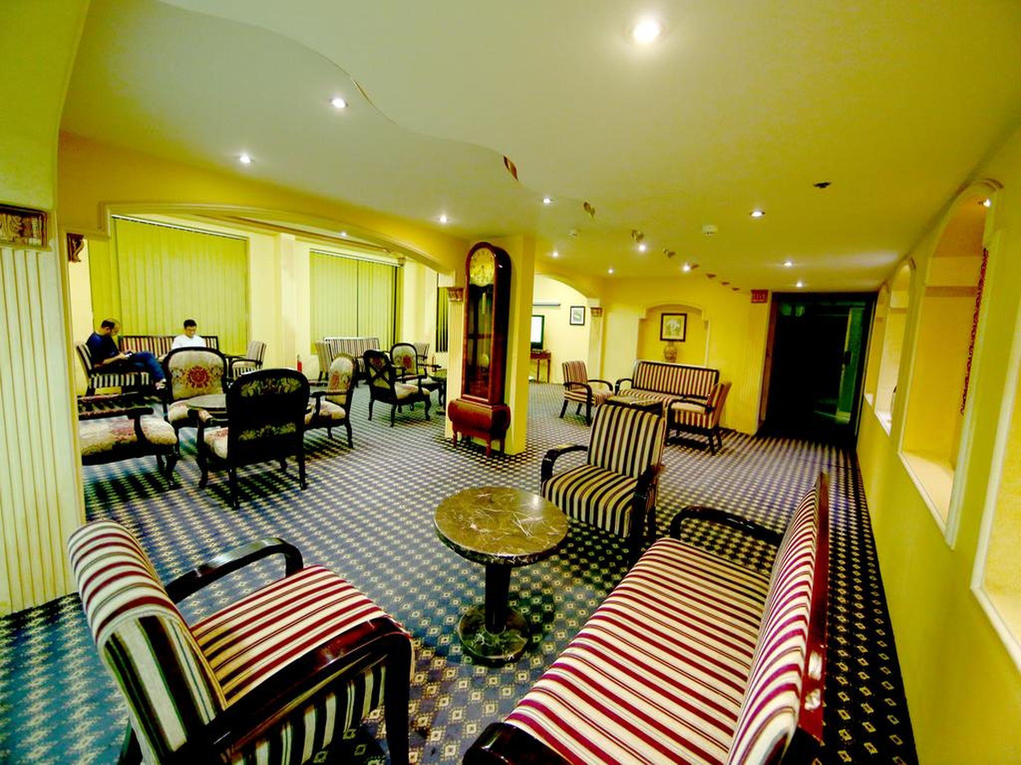 Aliqbal Hotel 25/29
