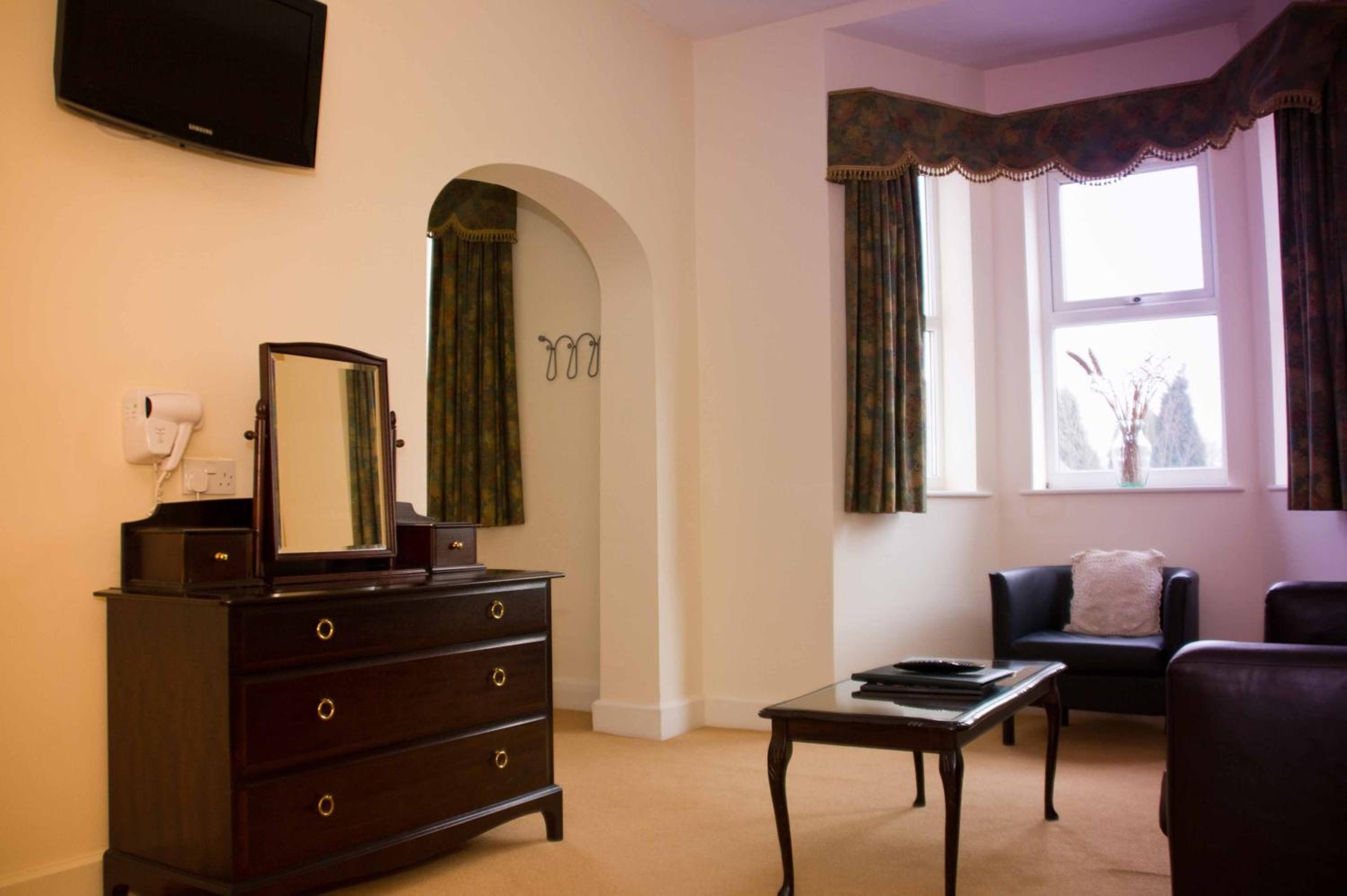 The Beverley Hotel 10/42