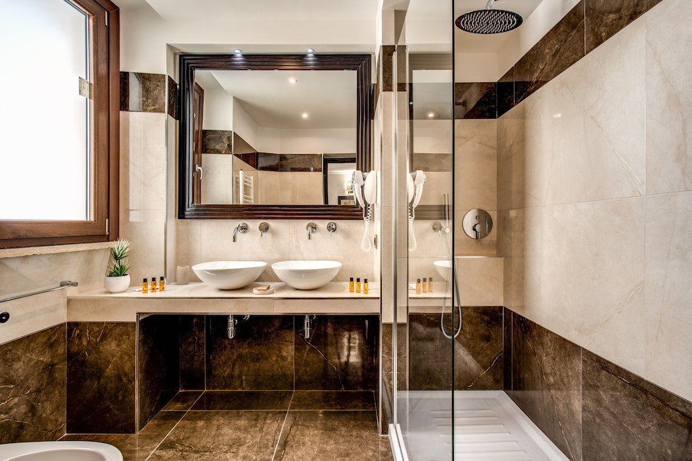 Boutique Relais Barozzi 33/68