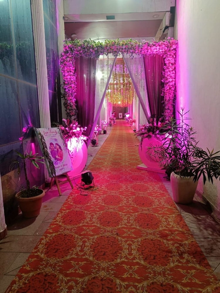 Hotel Madhushrie 29/50