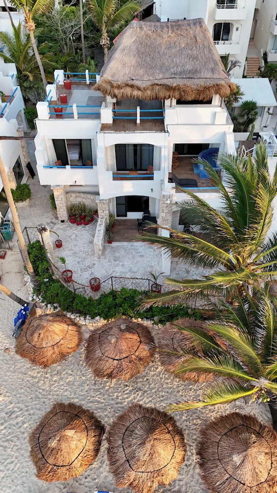 Pelicano Inn 7/67