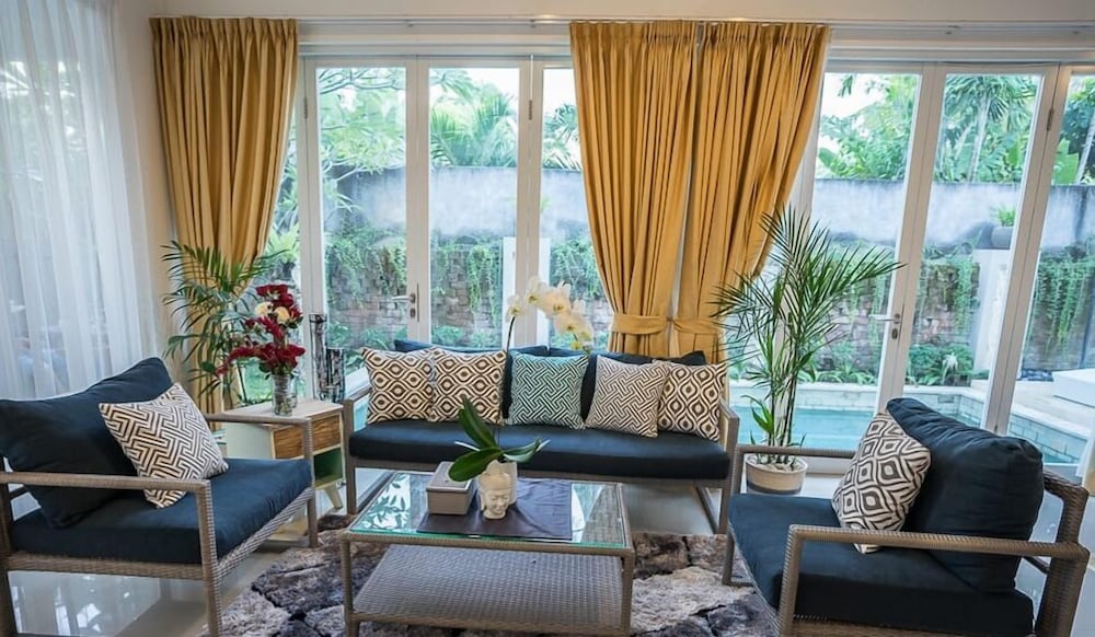 Villa Putih Berawa 28/50