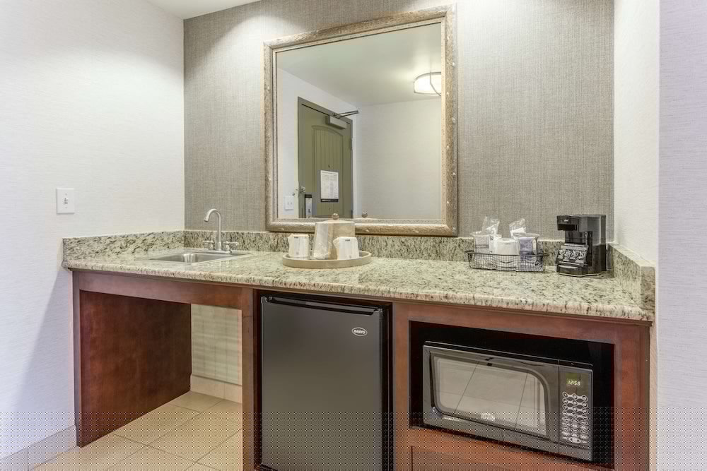 Hampton Inn Suites Saratoga Springs Downtown 48/69