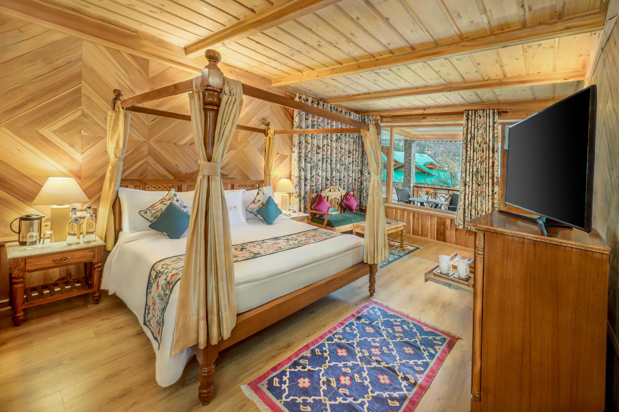 Room, Double Bed, Back Side