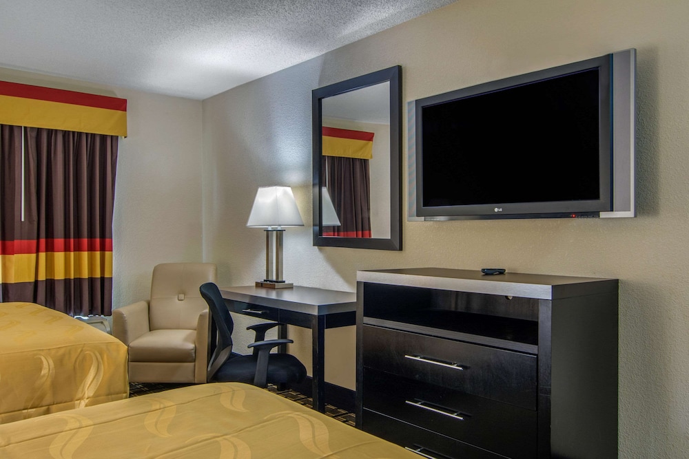 Quality Inn & Suites Union City Atlanta South 34/50