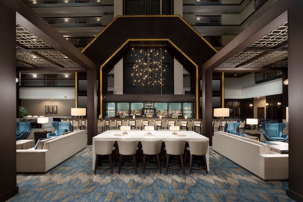 Embassy Suites Columbus 58/68