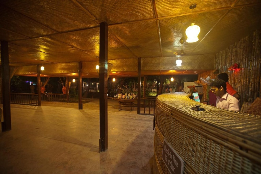 Symphony Palms Beach Resort 26/57