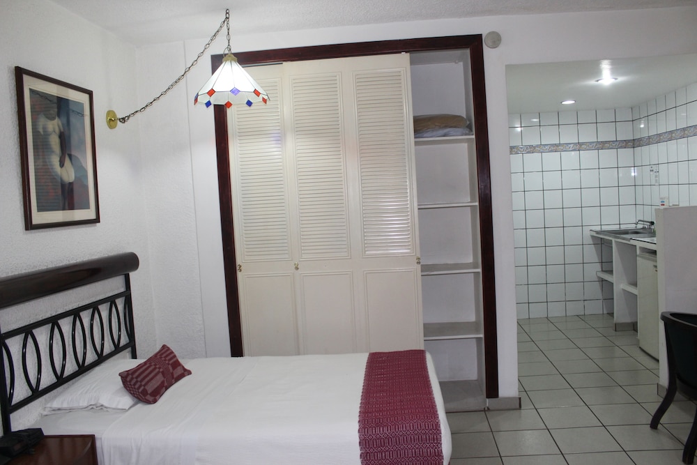 Novo Hotel & Suite 14/59