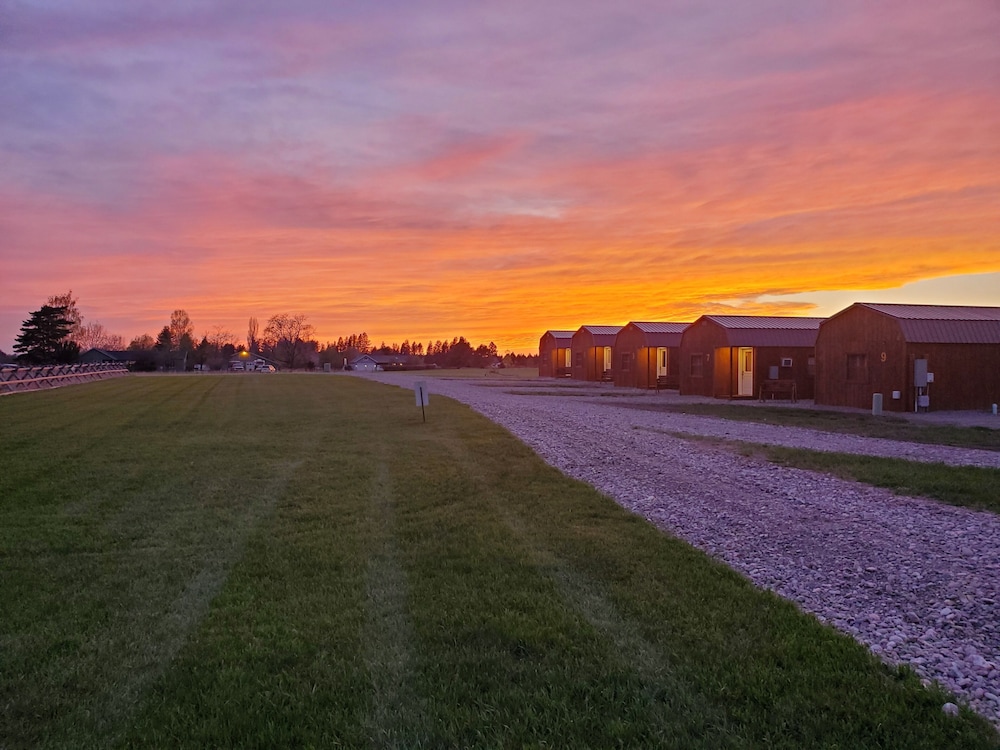 Glacier Acres Guest Ranch 55/63