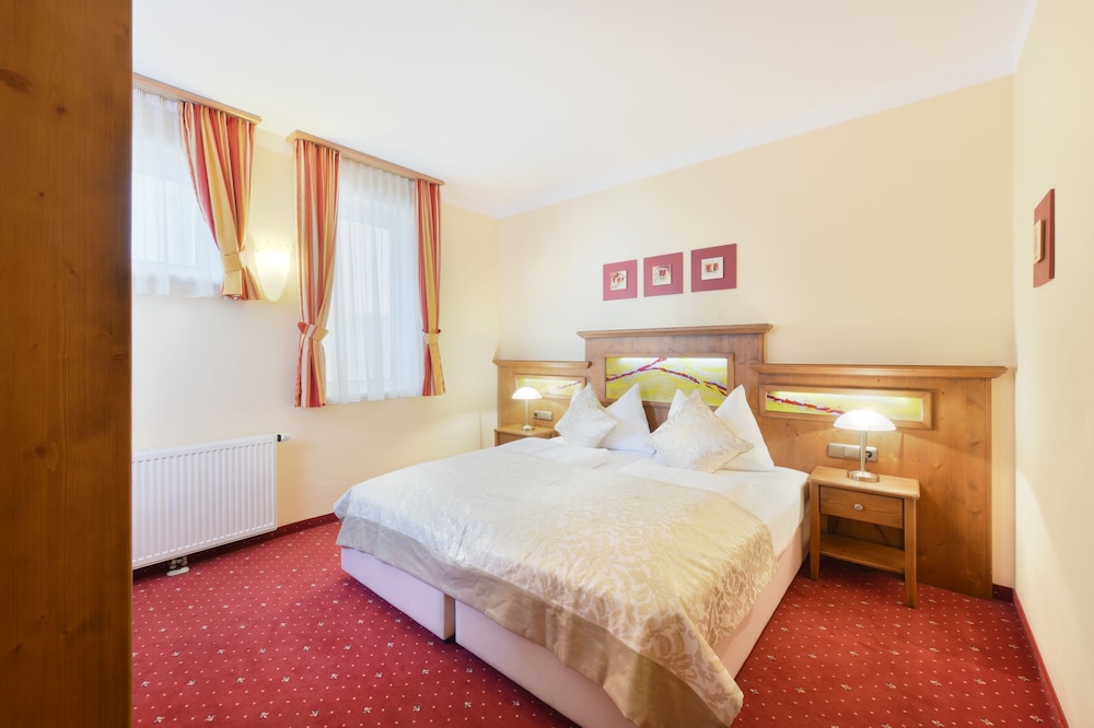 Cella Central Historic Boutique Hotel 25/69