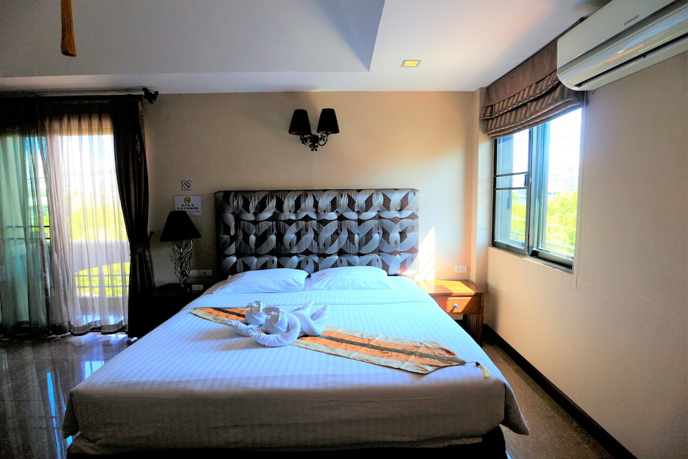 SUPERIOR, DOUBLE BED