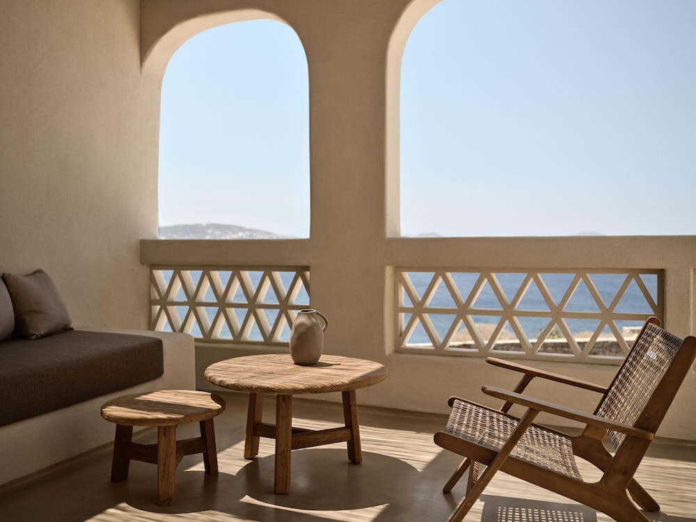 Omeon Mykonos 47/62