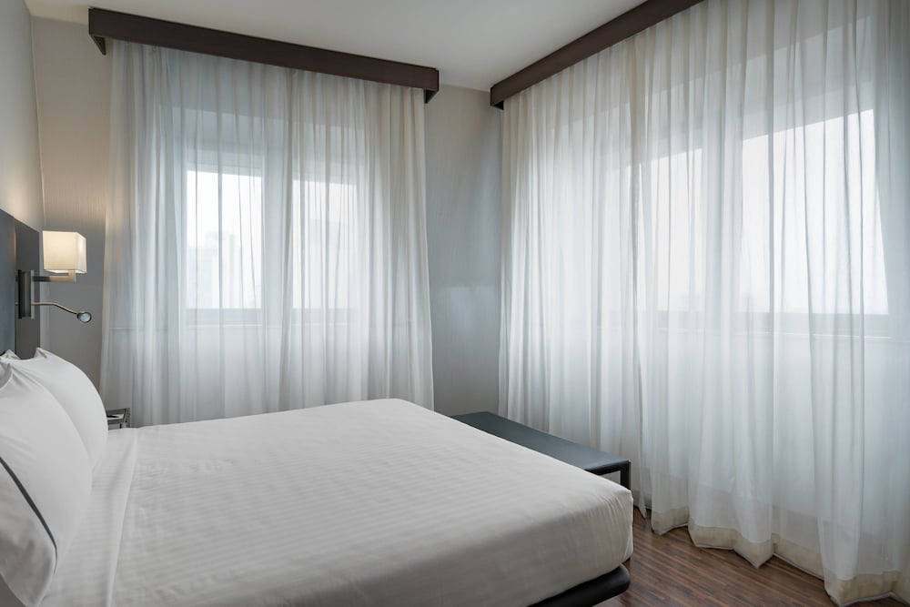 Ac Hotel Milano By Marriott 5/35