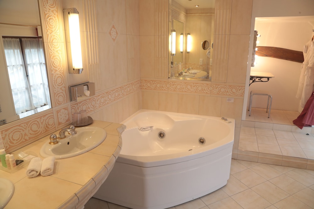 Hotellerie Du Bas-Breau 21/24