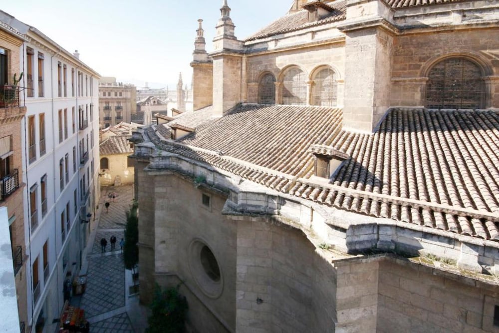 Habitat Suites Gran Via 17 61/65