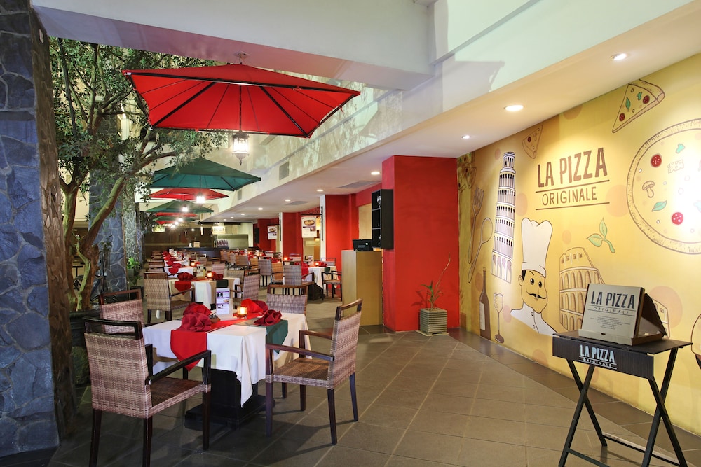 Swiss-Belinn Panakkukang Makassar 34/47