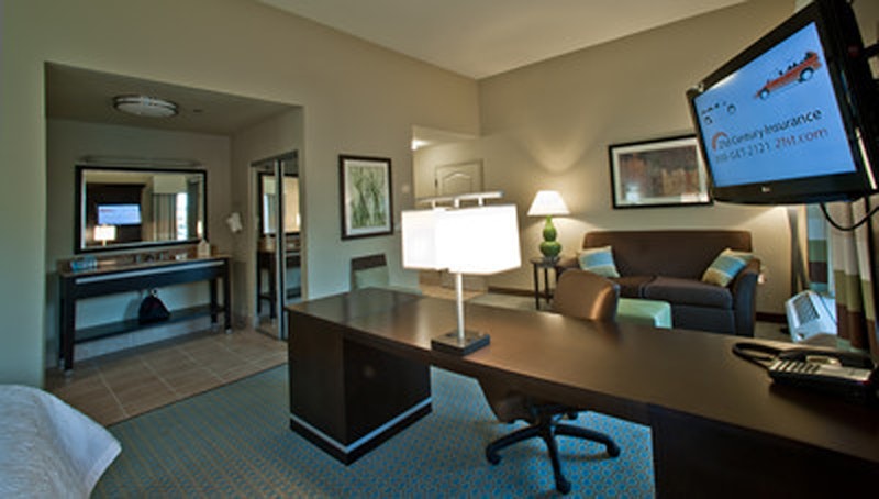 Hampton Inn and Suites Denison, TX 48/60