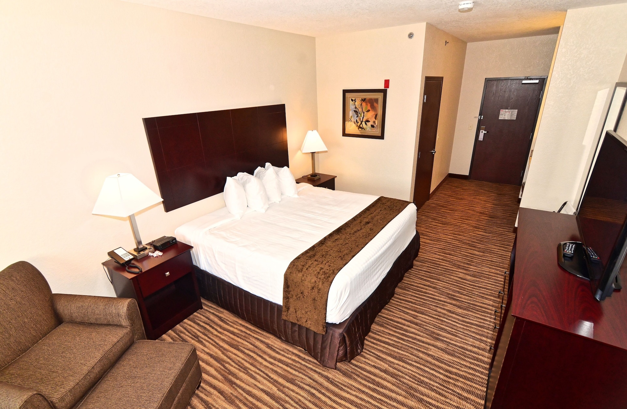 Studio, King Bed, Cobblestone Inn and Suites Maryville 6/10