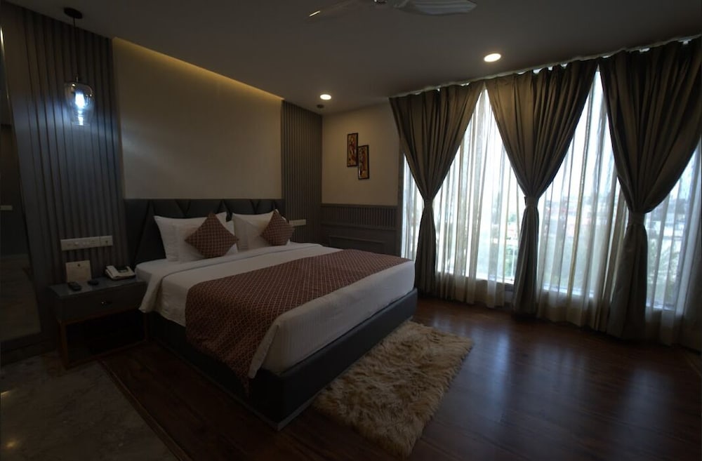 Hotel Jsr Continental 12/50