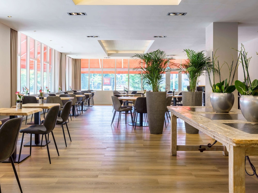IBIS UTRECHT 42/61