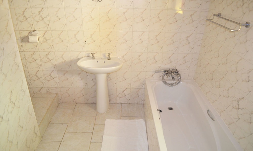 Harmony Guest House 50/50
