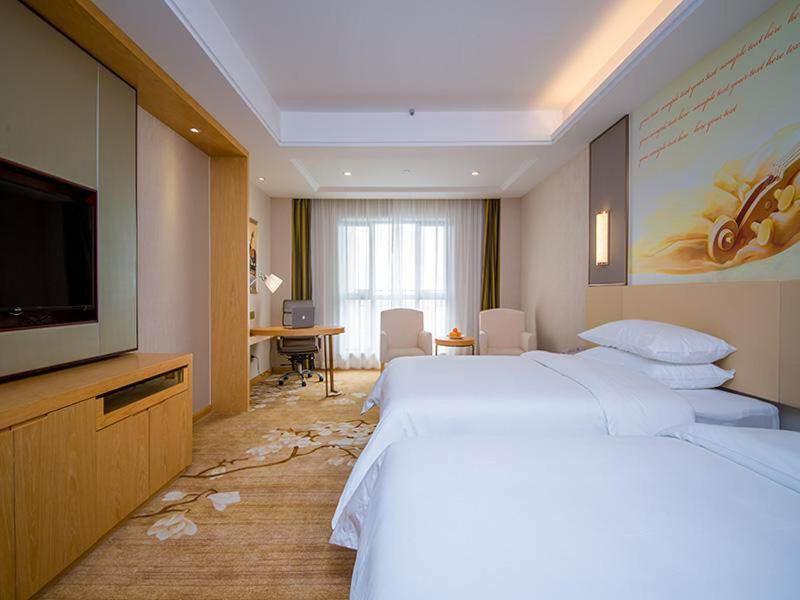 Vienna International Hotel (Yichang Sanxia Culture Tiandi) 14/37