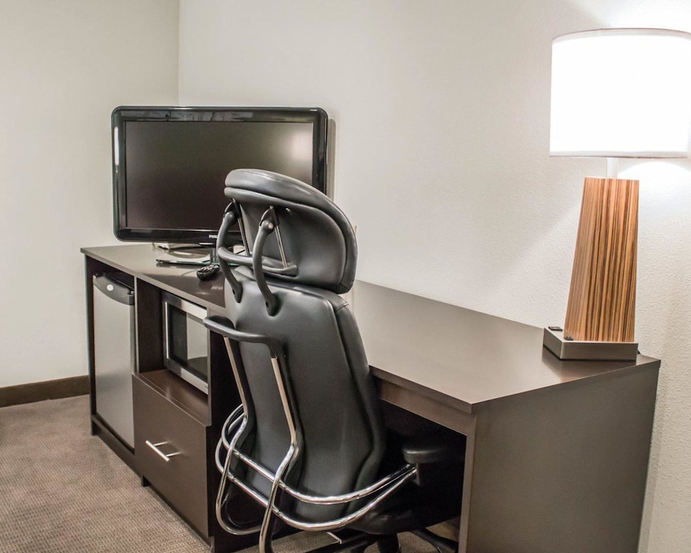Sleep Inn Summersville - New River Gorge Area 24/27