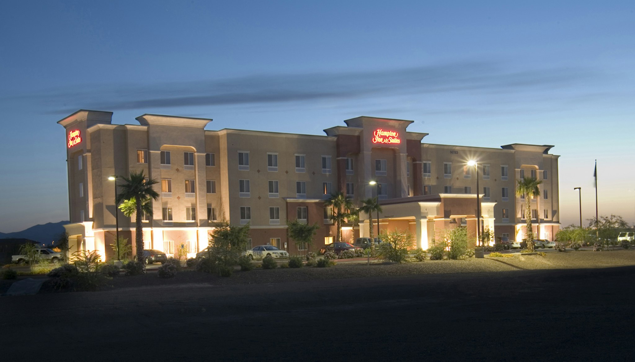 Hampton Inn & Suites Phoenix-Surprise 4/40