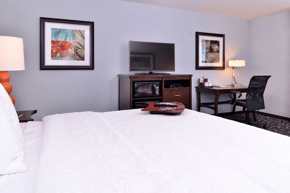 Hampton Inn Potsdam 7/33