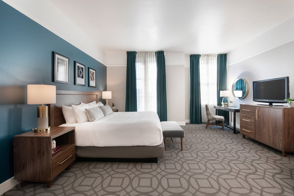 Magnolia Hotel Omaha 9/36