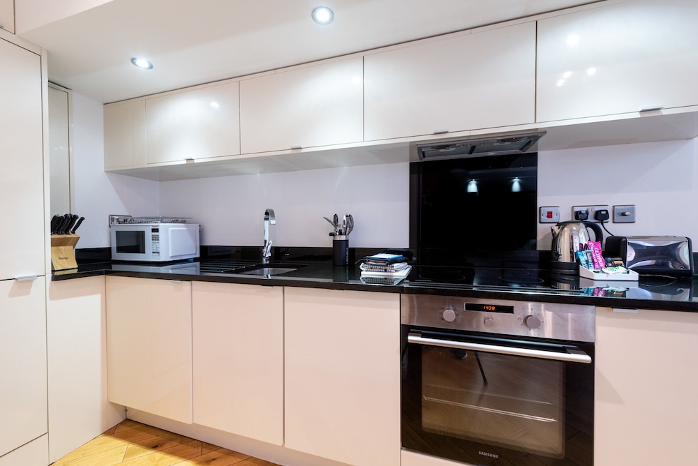 Nell Gwynn House Apartments 13/63