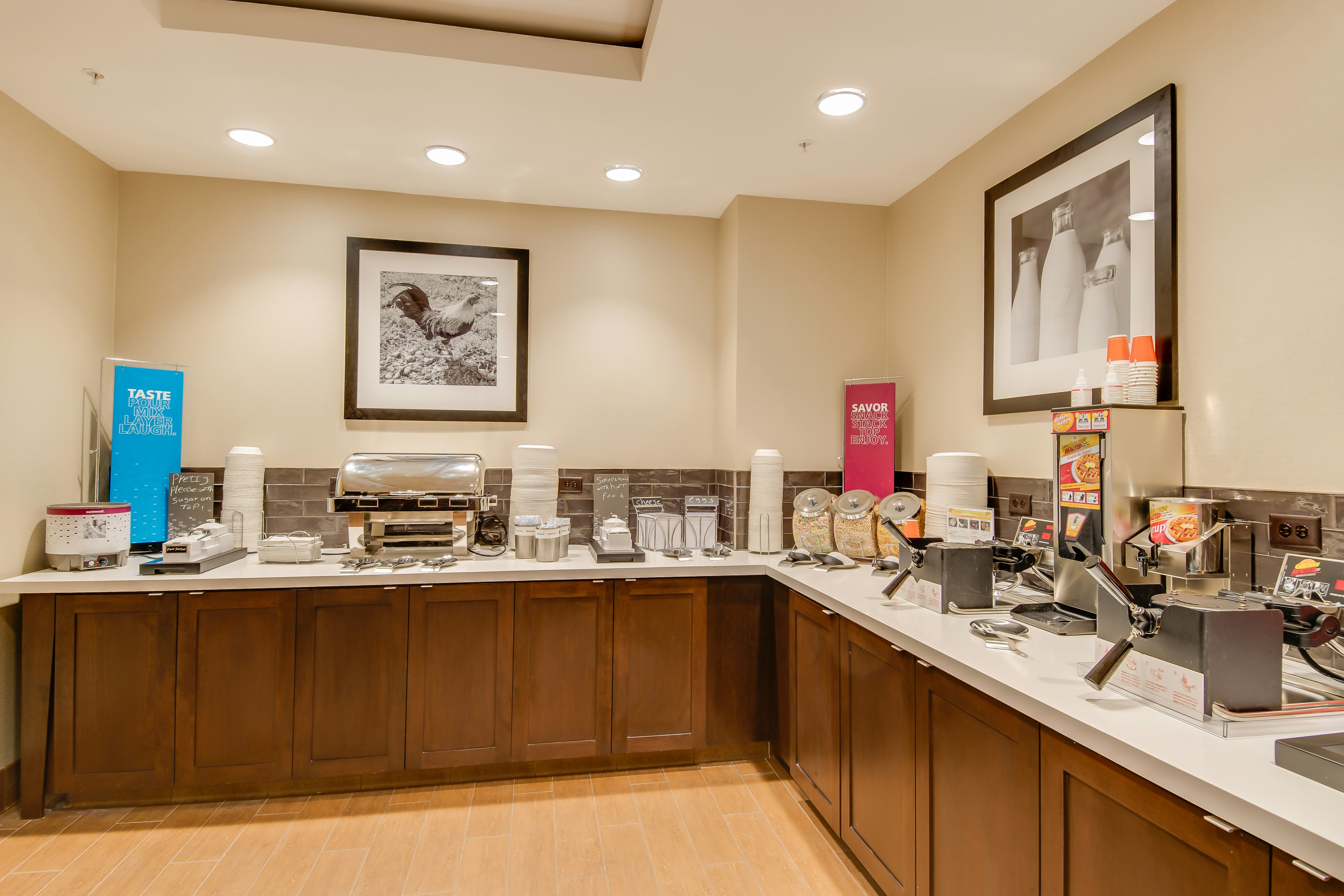 Hampton Inn And Suites Los Angeles Glendale 66/75