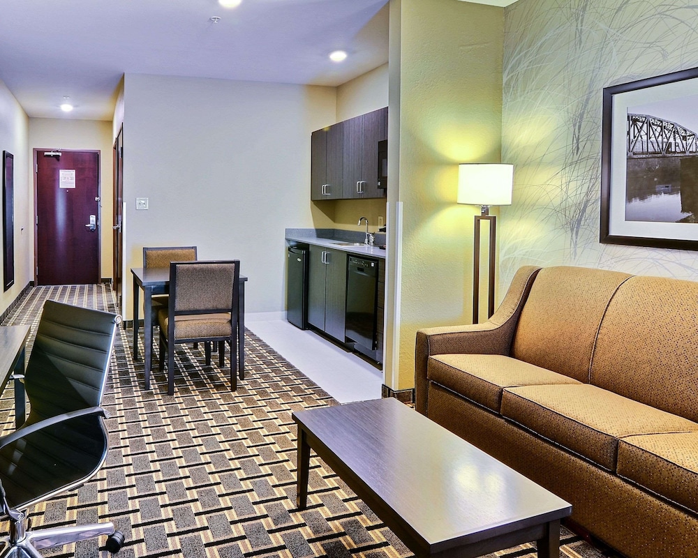 Comfort Suites Uniontown, PA 31/44