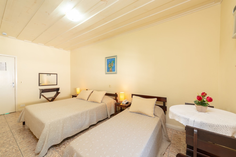 Hotel Saveiros 17/70