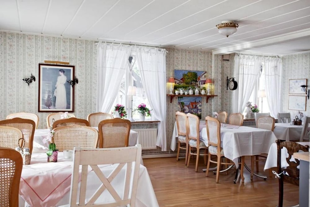 Hotell & Restaurang Solliden 44/50