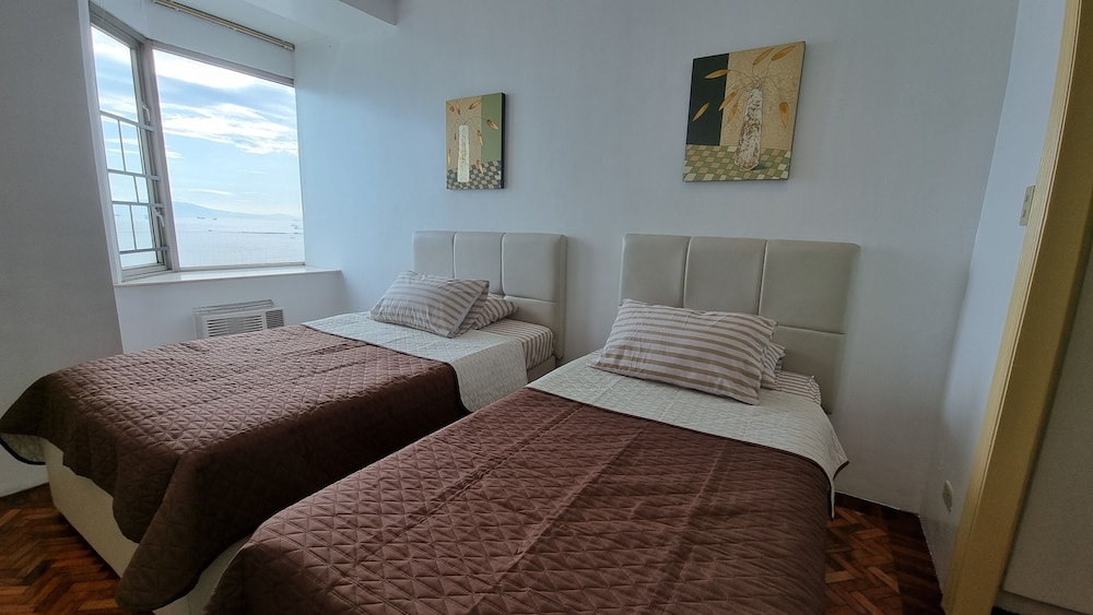 Amazing Marina Residential Suites 12/50