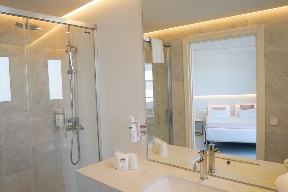 Hotel Aromar 43/45