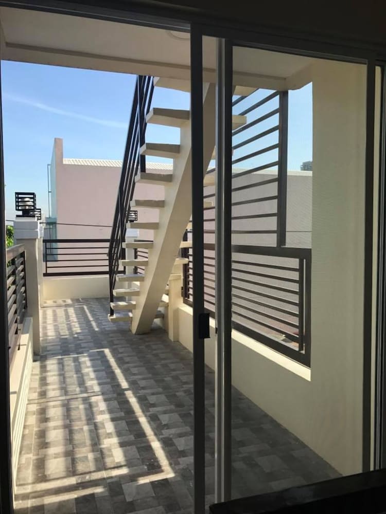 One Terence Residences 23/50