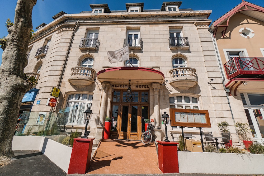 Logis Hotel Le Majestic 4/48