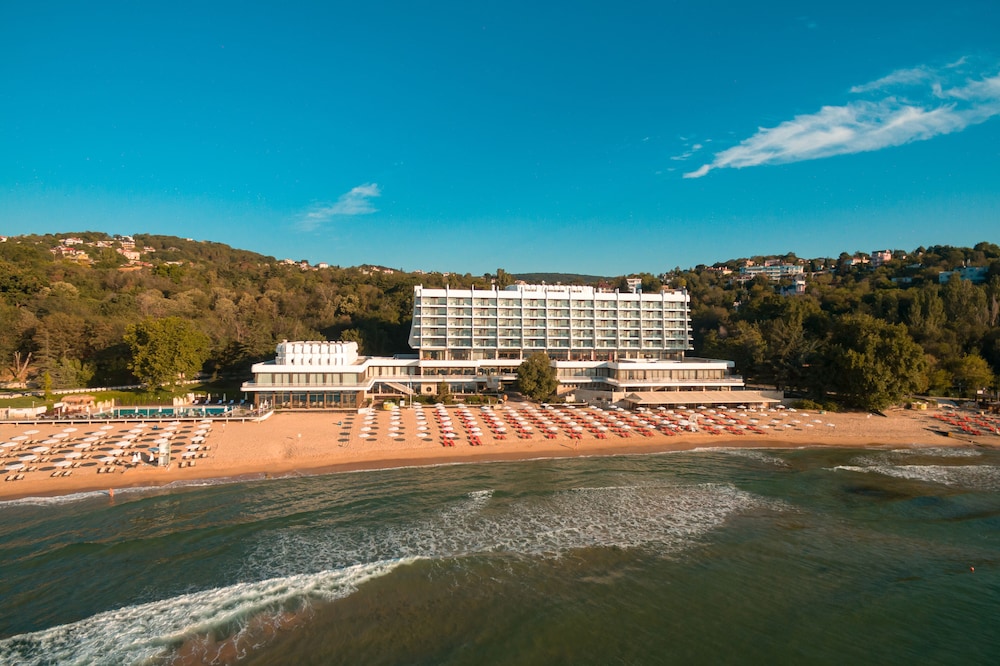 Palace Hotel 45/50