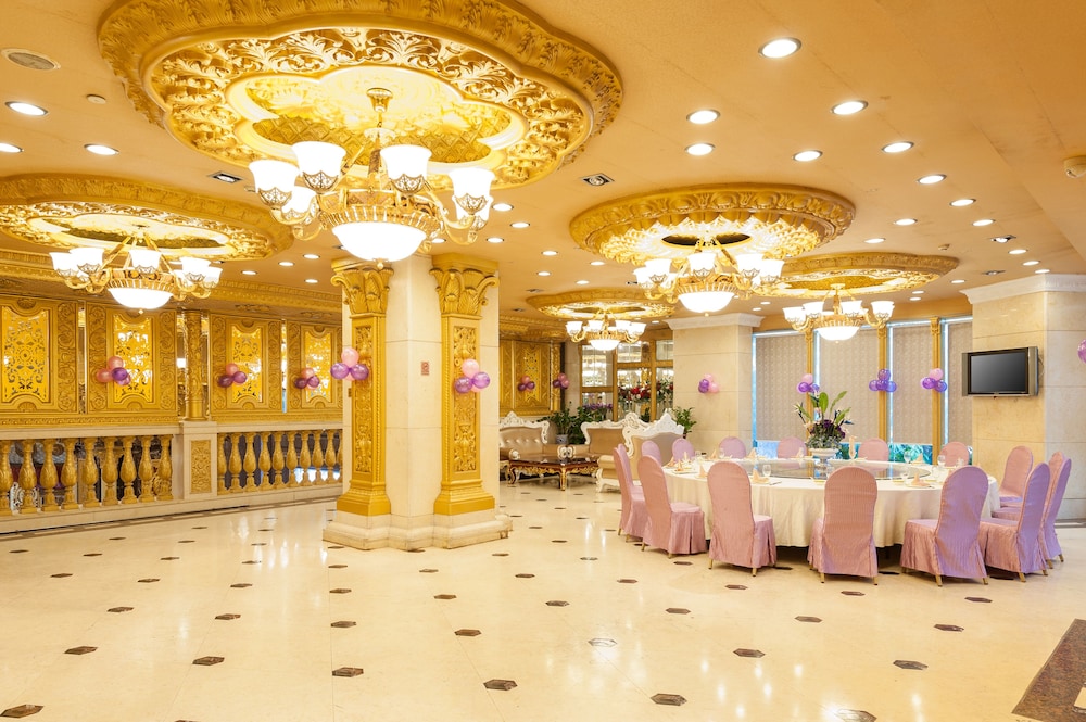 Nan Yang Royal Hotel 41/47