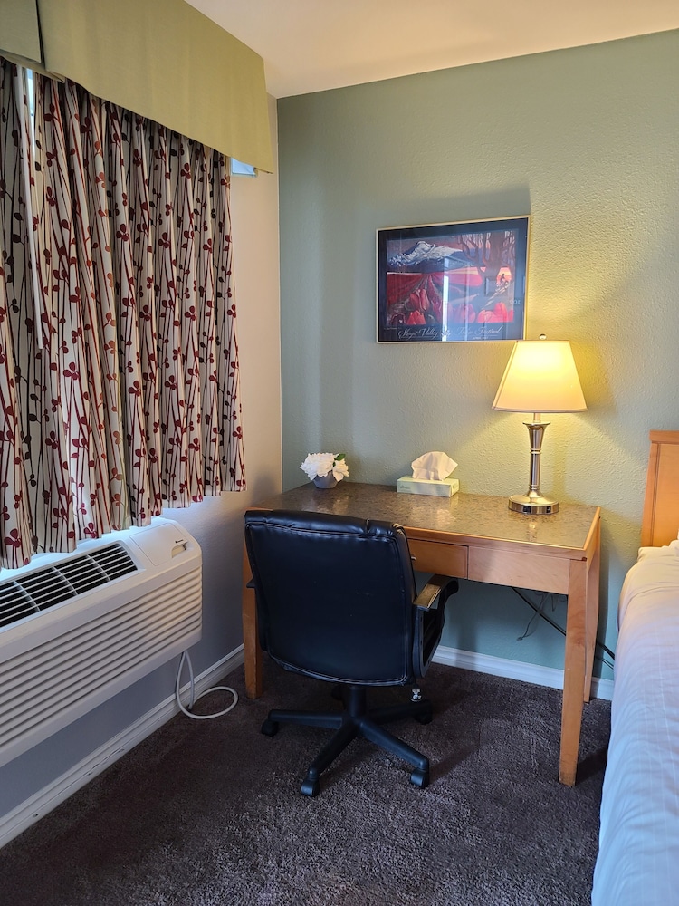 Tulip Inn 30/32