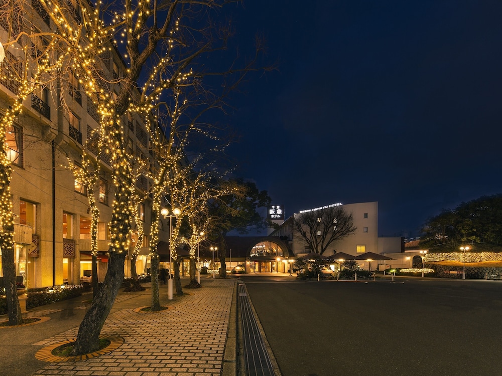 Senri Hankyu Hotel 62/64