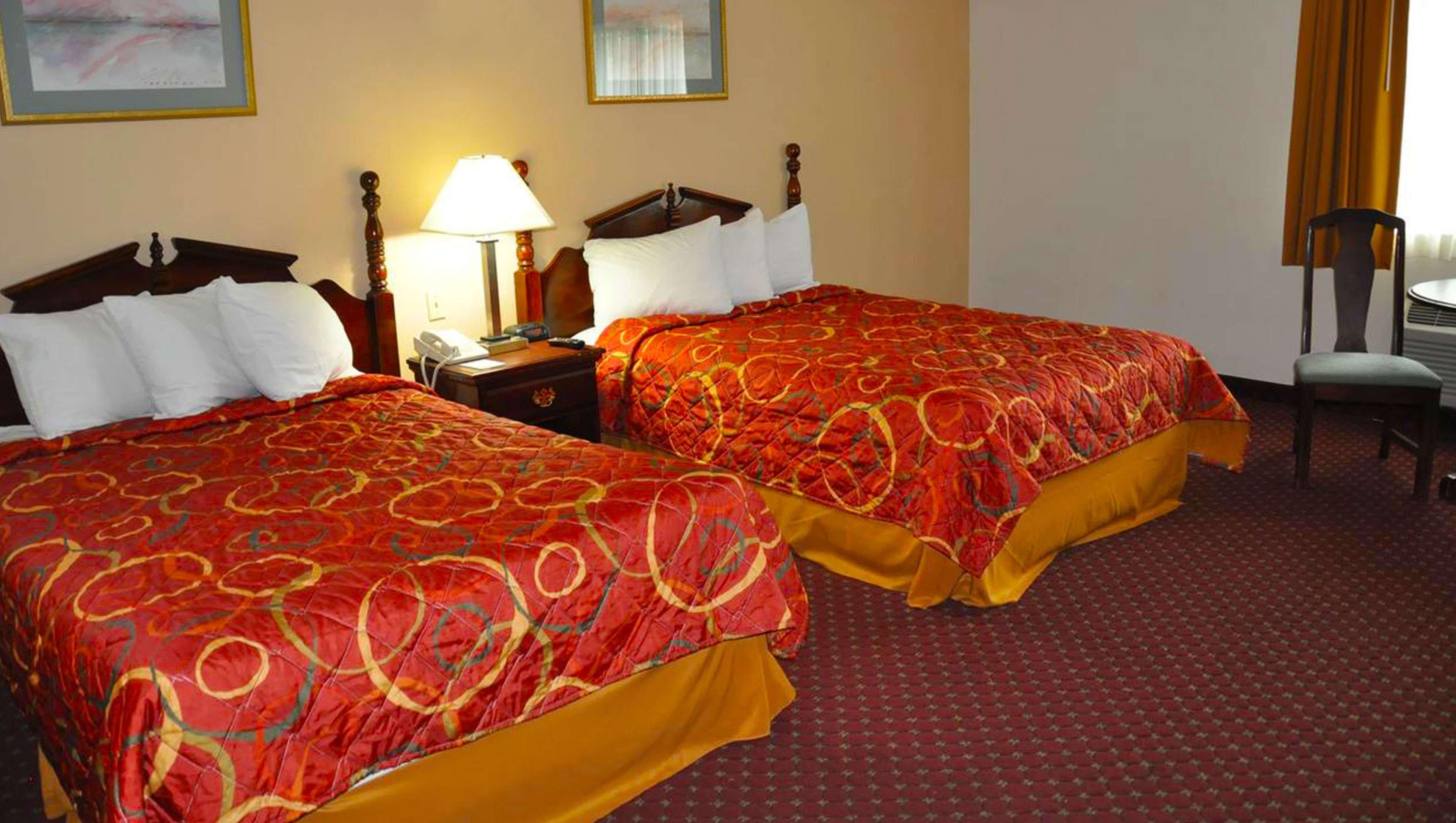 Magnuson Hotel East Sandusky 7/33
